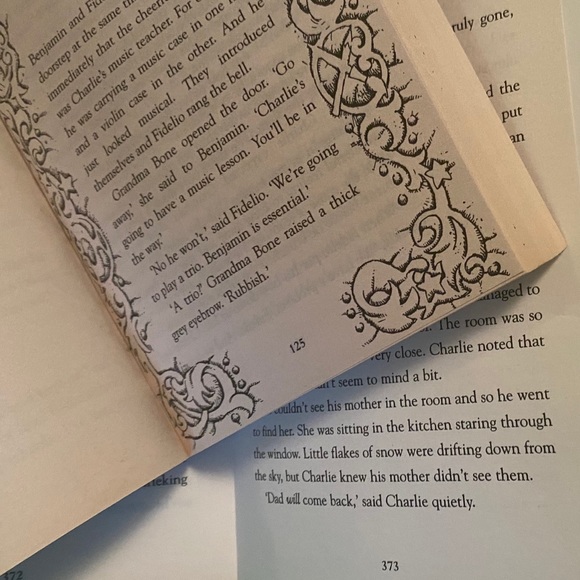 Set of 2 Books Midnight for Charlie Bone + Sequel Jenny Nimmo YA Novels Series - Picture 5 of 6